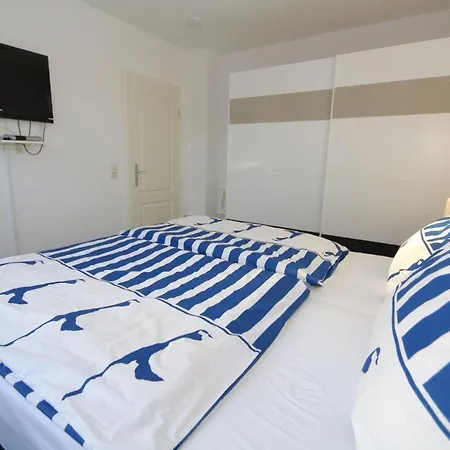 Watthaus 4 -zwischen Wattenmeer Und Nordseestarnd